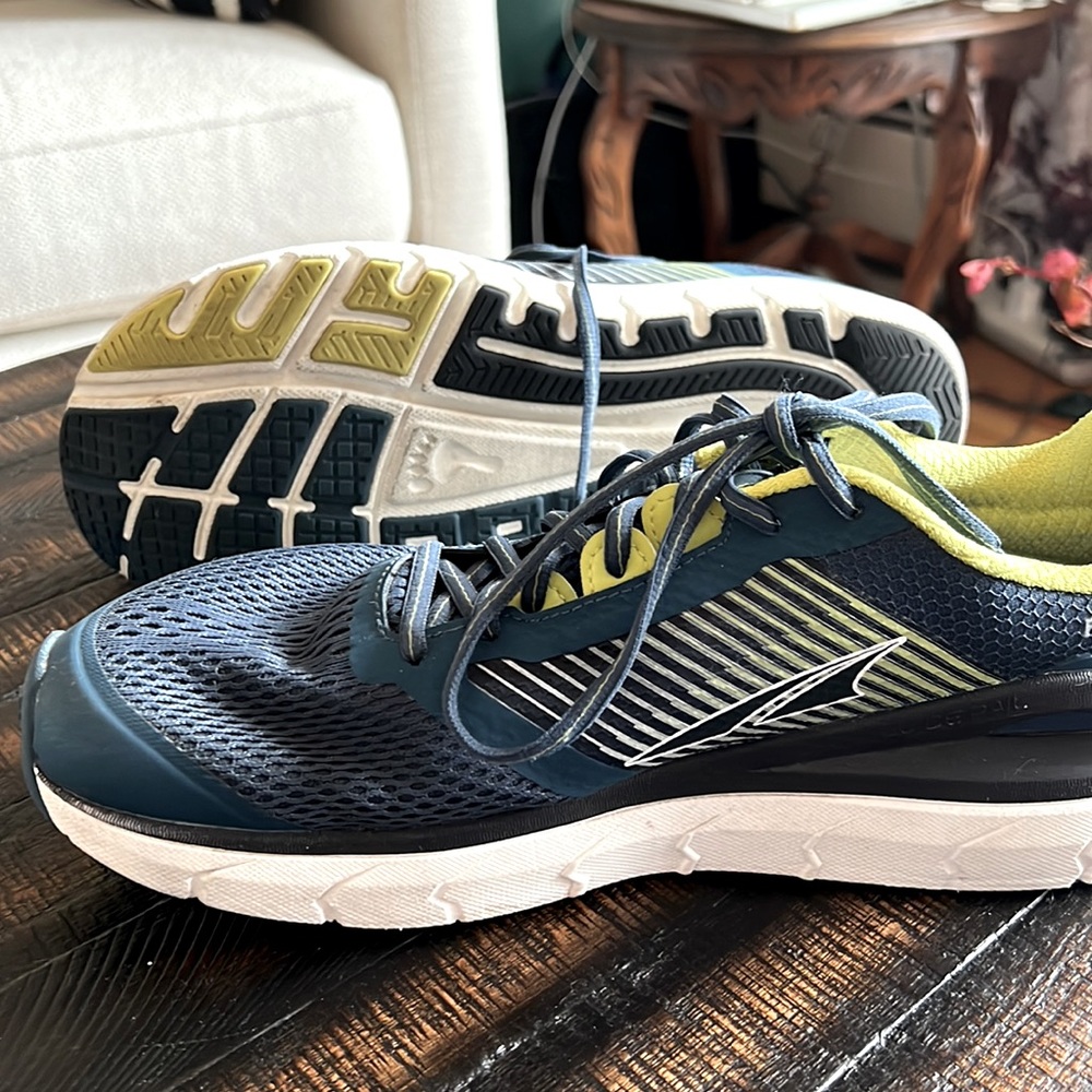 Mizuno altra pro vision running shoe